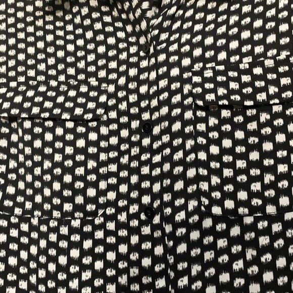 Liverpool Black and White Allover Print Button Up Top With Double Flap Pockets - Picture 7 of 15